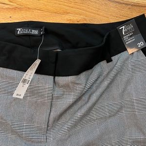 New with tags New York and company dress pants
